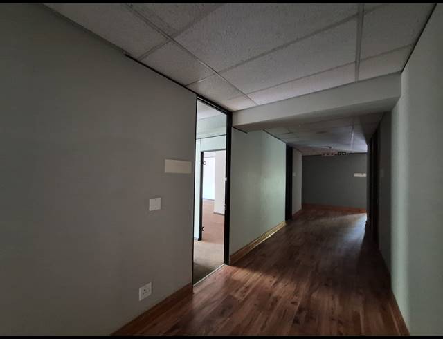 974M² OFFICE TO LET IN SANDTON CENTRAL